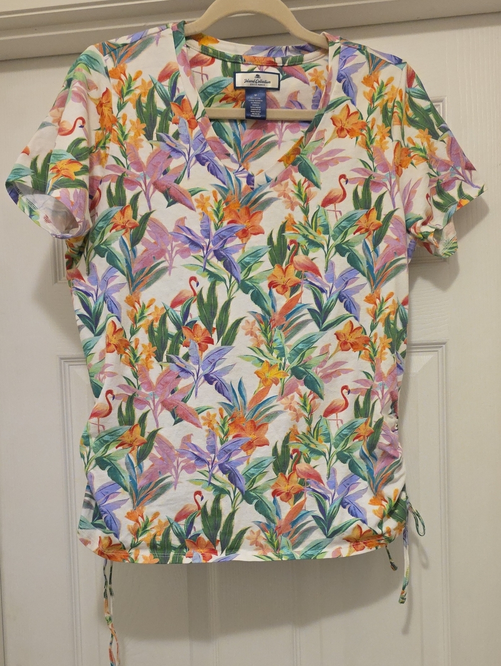 Island Collection Stella Parker Tropical Floral/Flamingo V-Neck Short Sleeve Top
